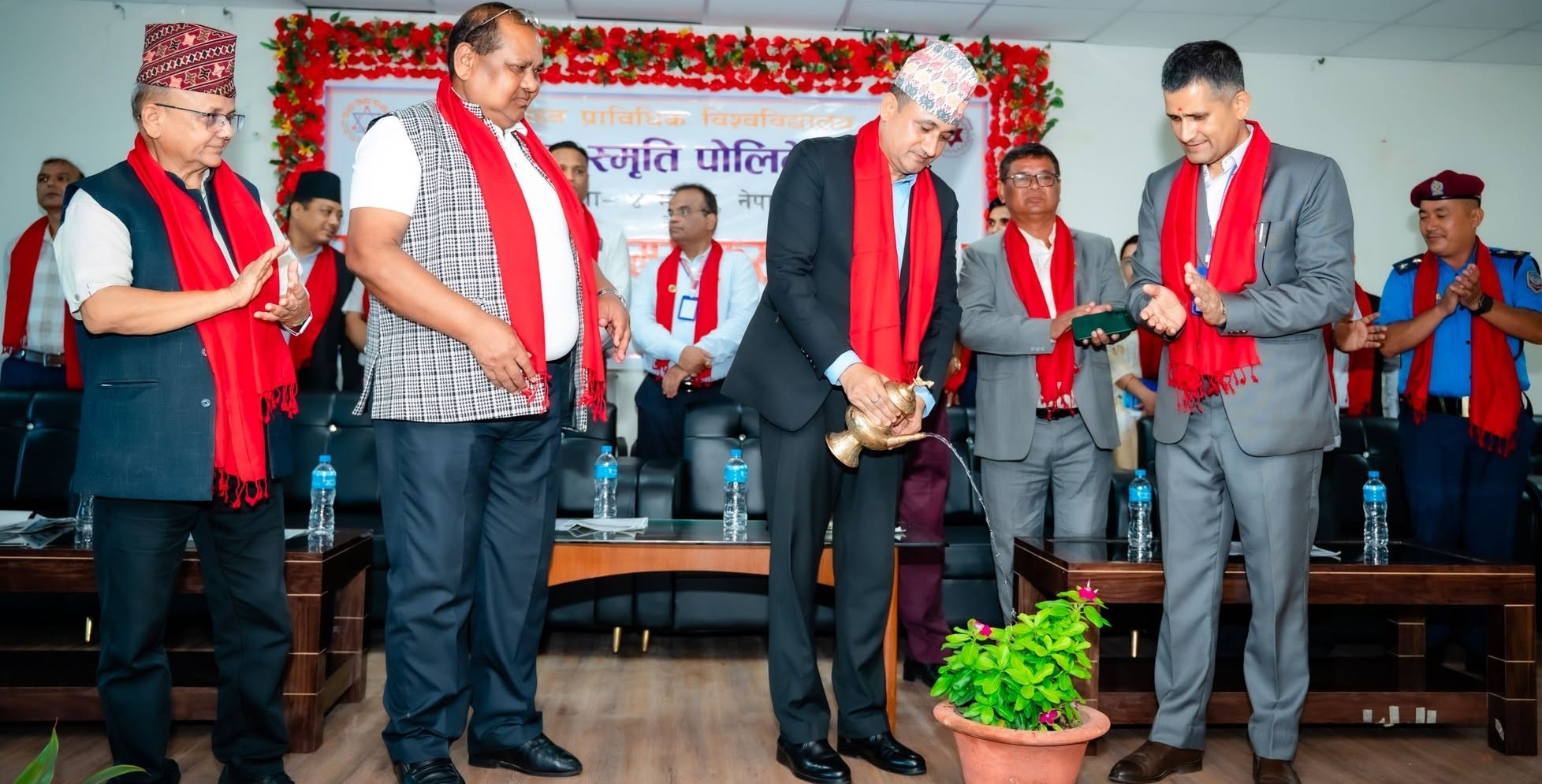 पोलिटेक्निकका विद्यार्थीले मनमोहन विश्वविद्यालयमै बीटेक ईन्जिनियरिङ पढन पाउने  ....