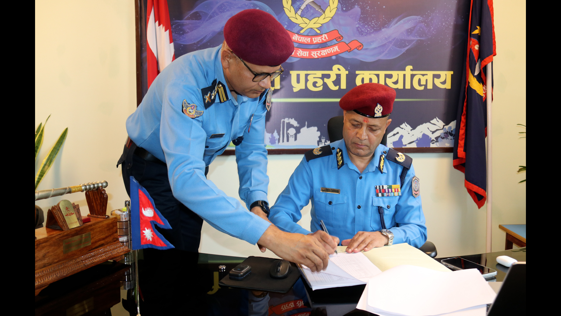 कोशी प्रदेश प्रहरी प्रमुखबाट पदभार ग्रहण, विषम परिस्थितिको समाना गरी अग्रपङ्तिमा रहेर प्रहरी सेवा प्रदान गर्न निर्देशन